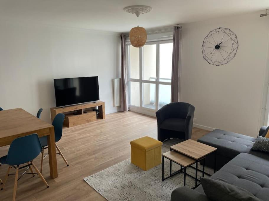 Appart Spacieux Pres De La Seine Sartrouville Bagian luar foto
